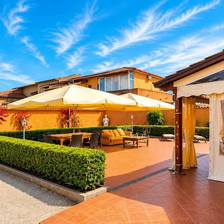 Villa Romano B&B - Private Parking 4*