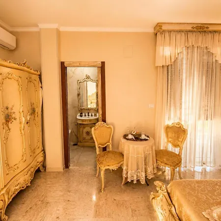 Villa Romano B&B - Private Parking Salerno